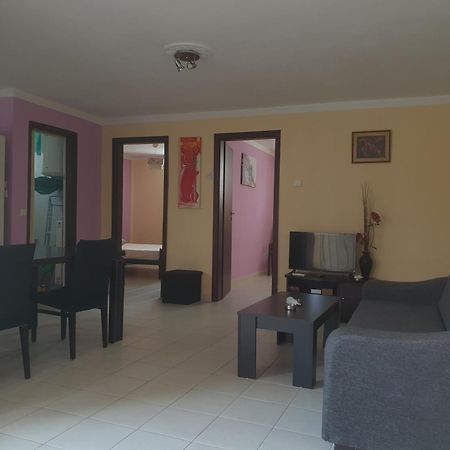 Plaza Apartments Vrasná Extérieur photo